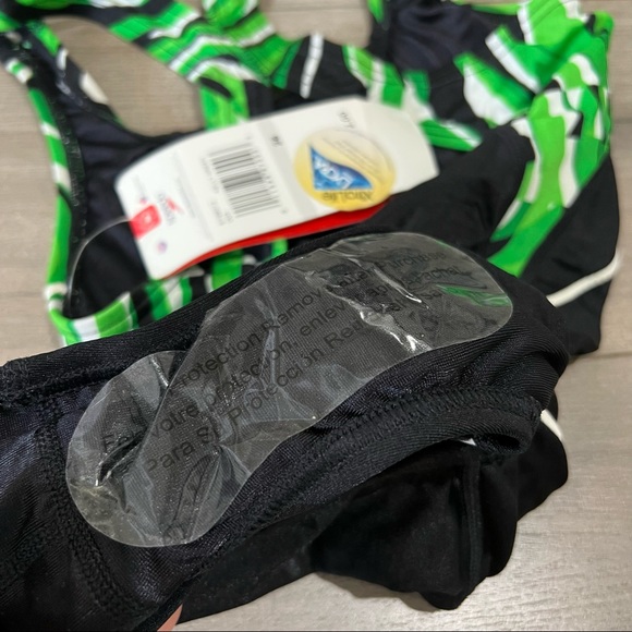 NWT Speedo Racing Swim One Piece Swimsuit Sz 26 Black/ Kelly Green - Picture 5 of 9